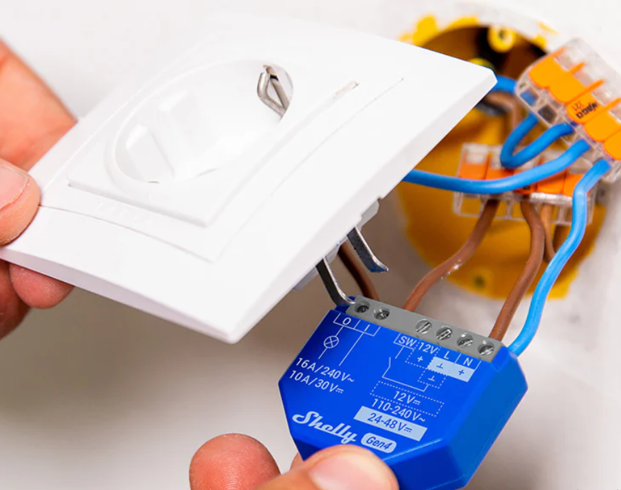 Shelly 1 GEN4 interruptor inteligente contacto libres de potencial domótico. Conectividad WIFI, Zigbee y Bluetooth